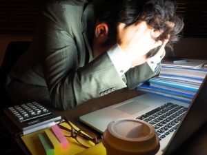 ストレスと疲労の男性